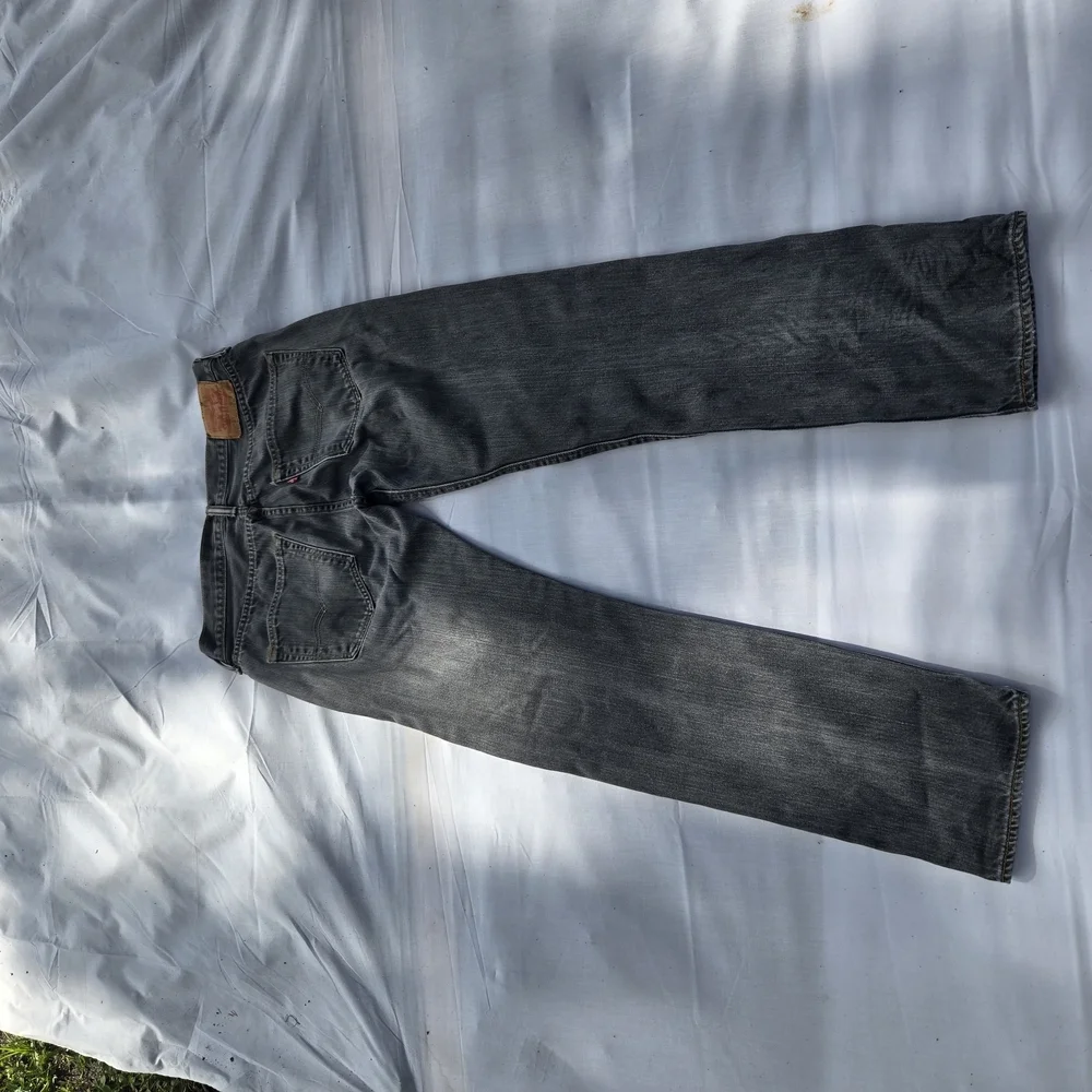 Levi's Men's Relaxed Gray Jeans